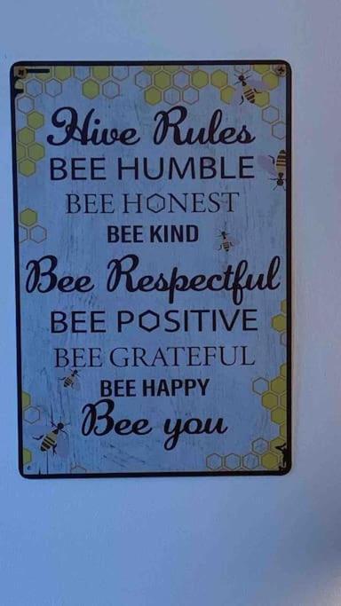Bumblebee Cottage Donegal Town Exterior photo